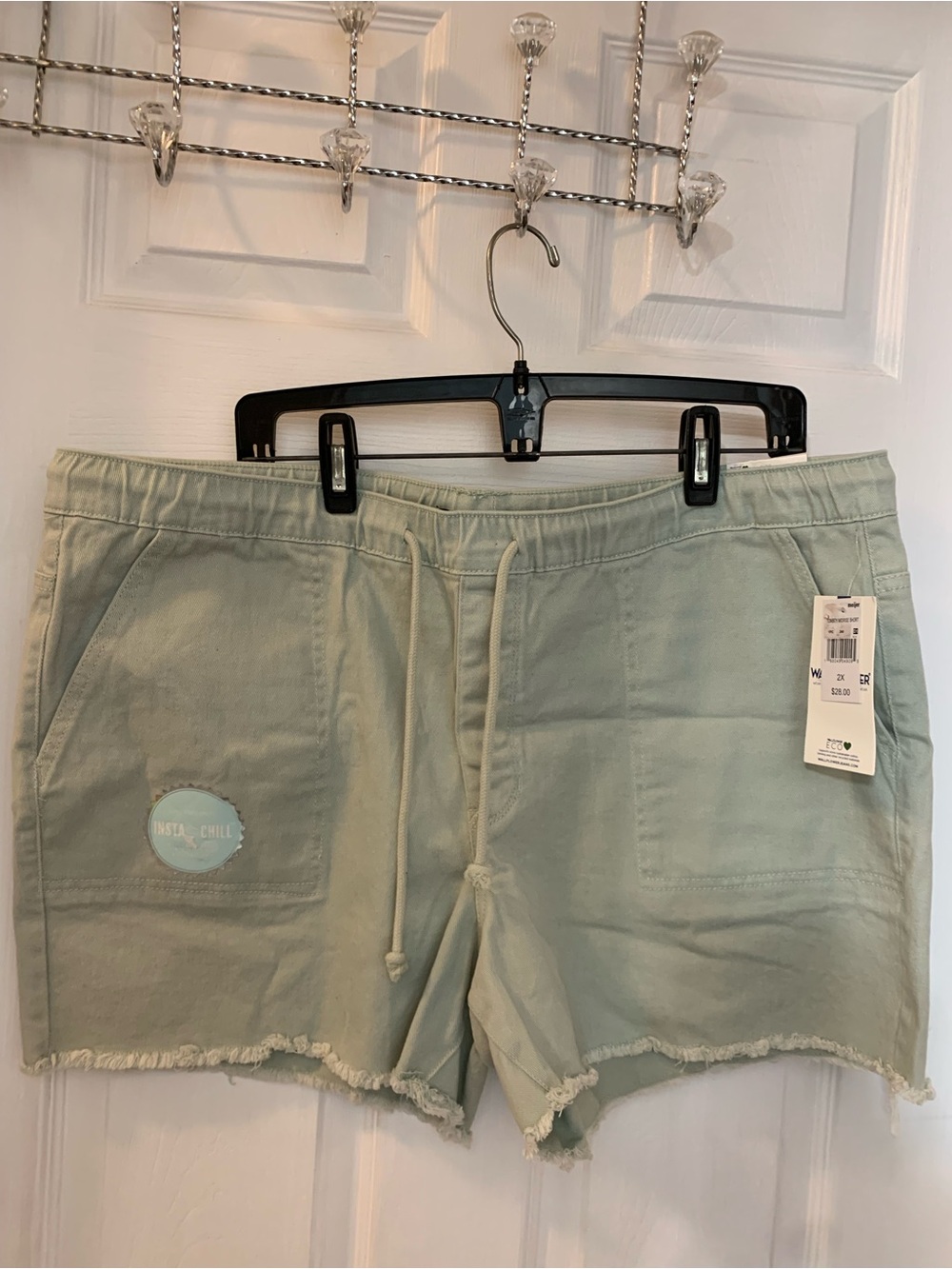 Wallflower NWT’s size 2X tomboy mid rise shorts - Picture 1 of 9